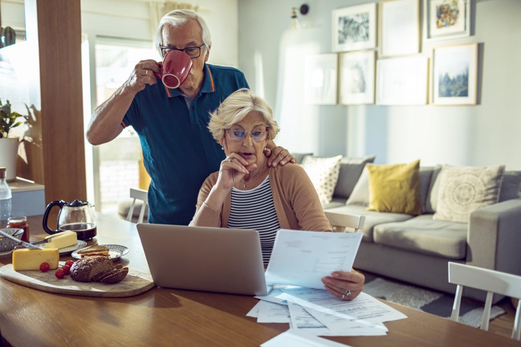 An old couple learning about facts on SMSF home loans