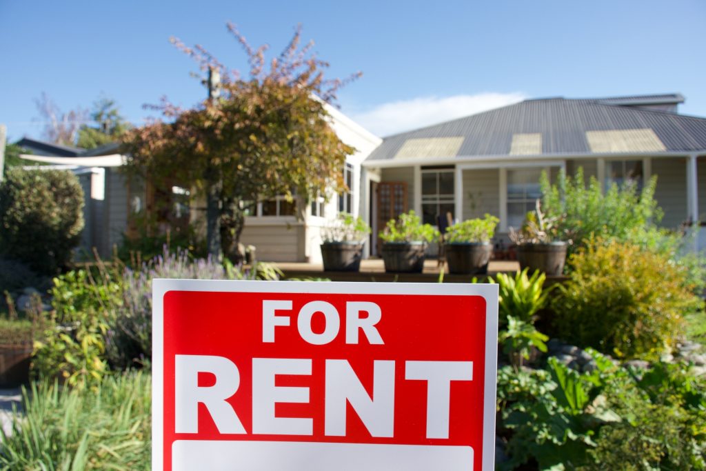 "Map of capital cities with average rent prices for renting in Australia"