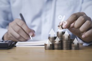 What Factors are Delaying Interest Rate Cuts in Australia