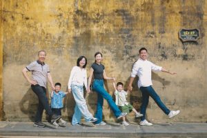 Is It Easier to Get an Expat Loan Through a Broker?